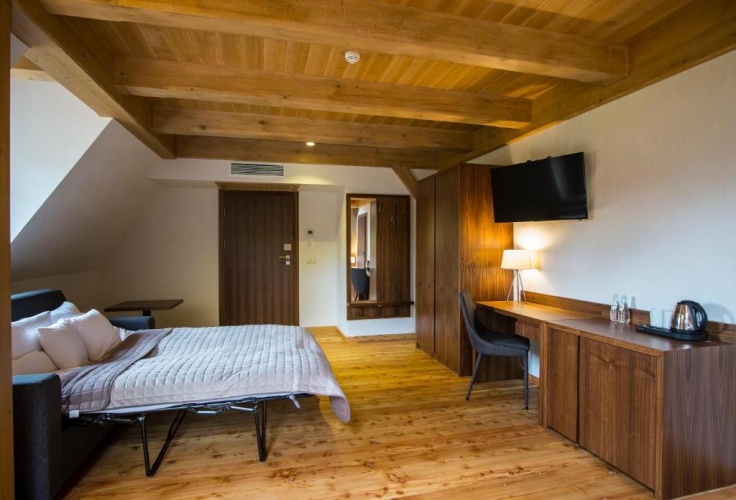 Deluxe Quadruple room
