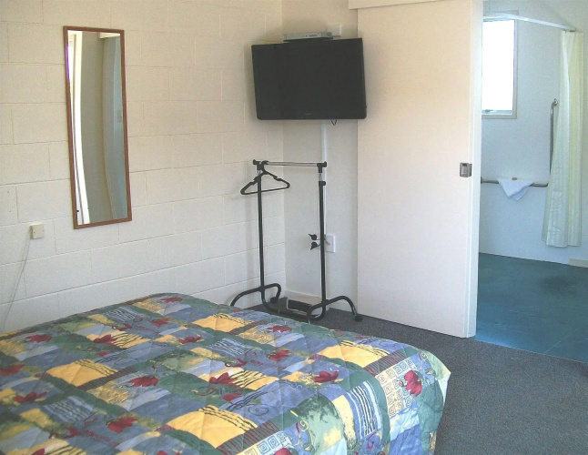 Cedar Court Motel