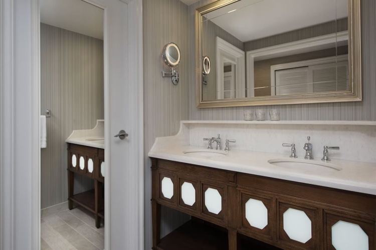 Disney's Beach Club Resort photo 12