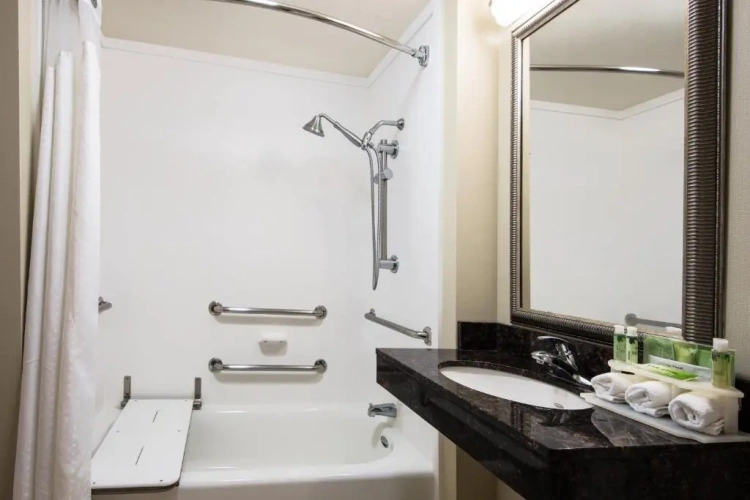 2 Bedrooms Suite
