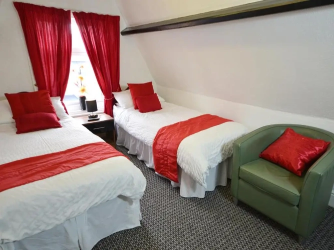 Standard Twin room