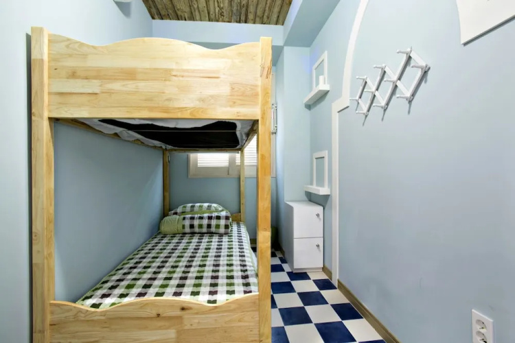 Maya Guesthouse - Hostel