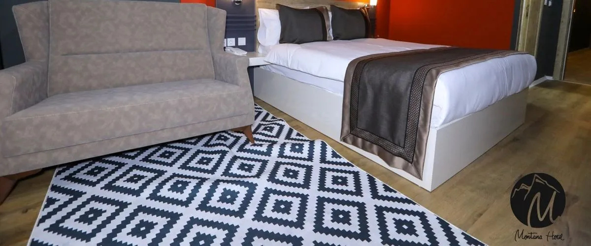 Montana Hotel