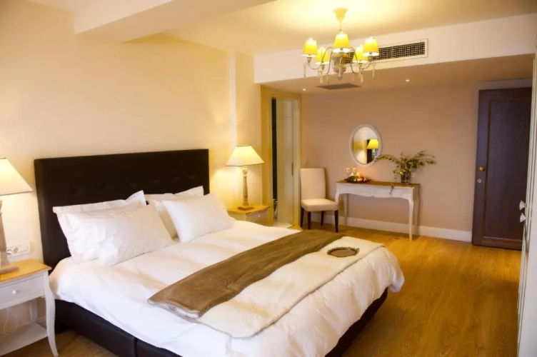 Classic Double room with lake view