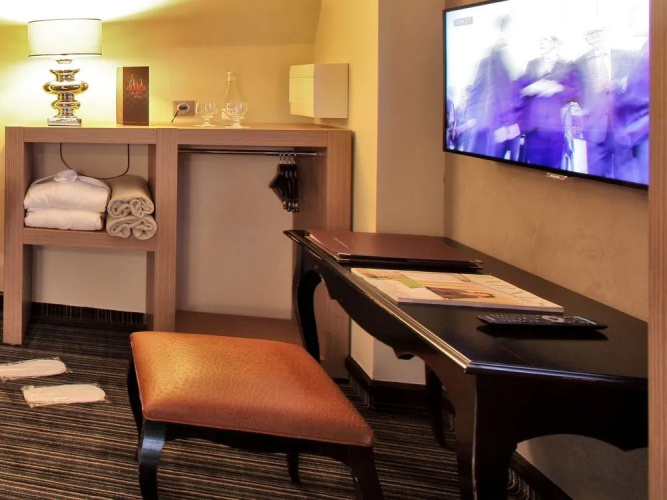 Plaza Madeleine Hotel & Spa