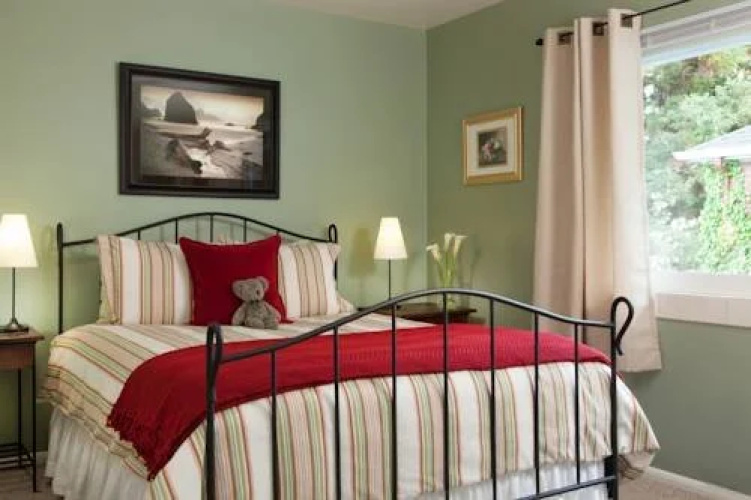 Chambered Nautilus Bed and Breakfast Inn