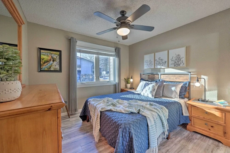 3 Bedrooms Apartment