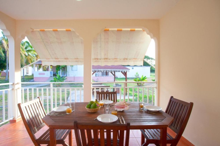 2 Bedrooms Villa
