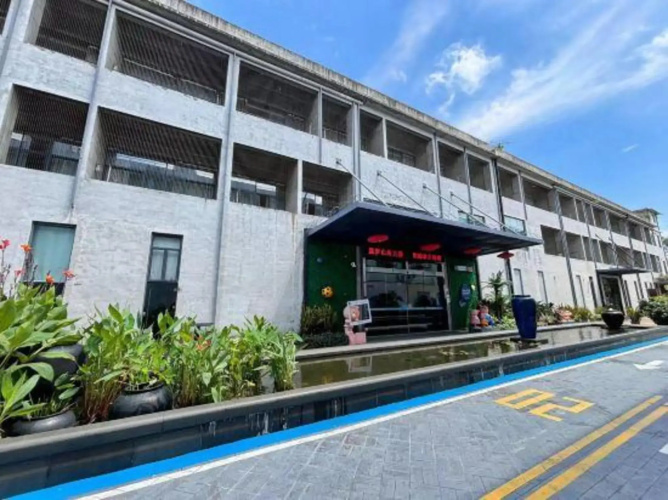 YueLanwan Seaside Resort Hotel
