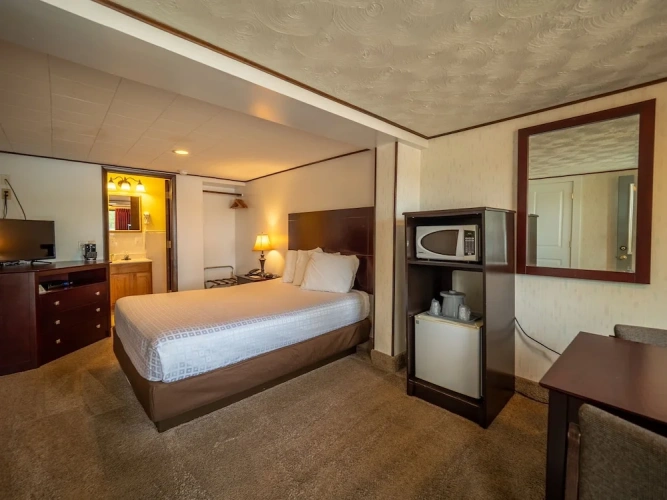 Standard Double room with lake view