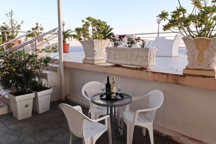 Standard Double room with balcony and with sea view