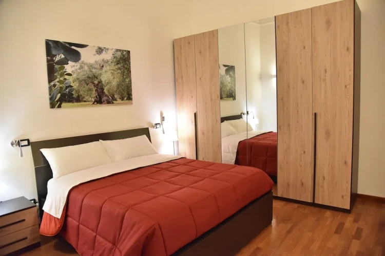 2 Bedrooms Comfort Apartment with balcony and with city view