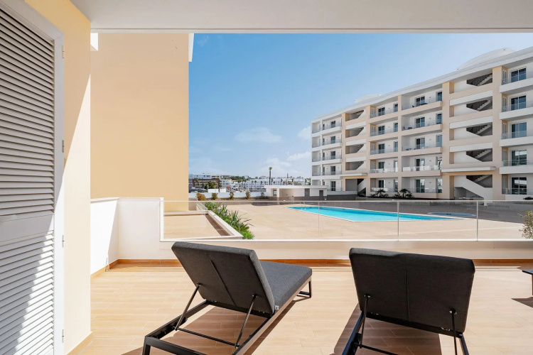 KAPLAN in Lagos with 2 bedrooms and 3 bathrooms