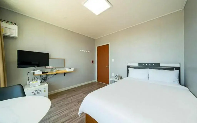 Ocean Beach Motel