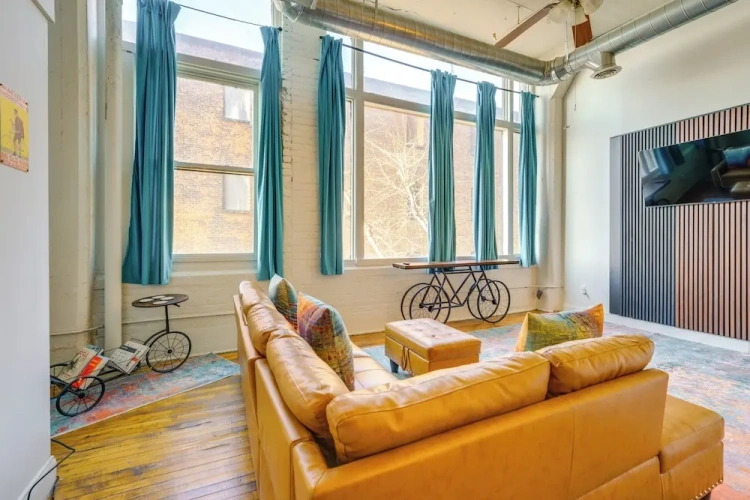 2 Bedrooms Apartment