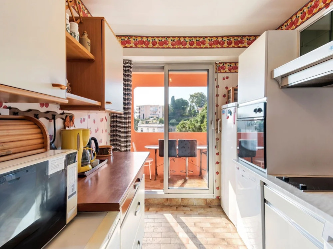 Aesthetic Apartment in Nice With Swimming Pool