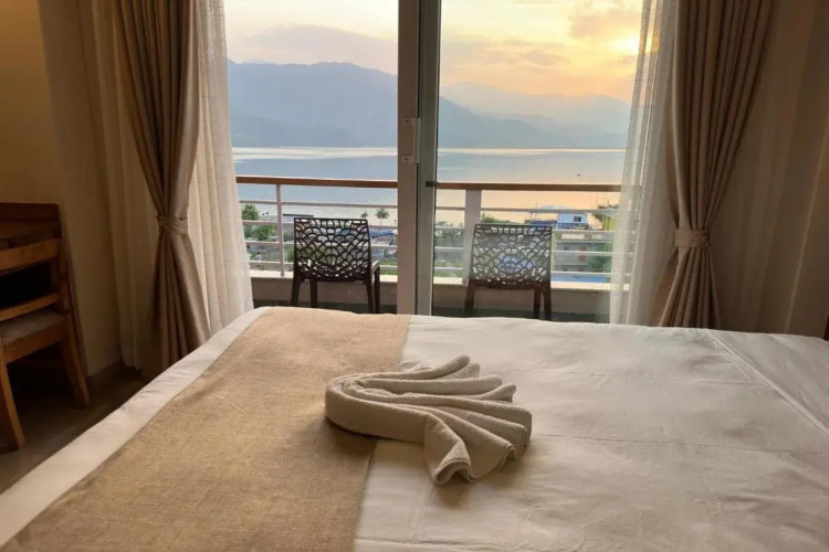 Lake Vision Guest House