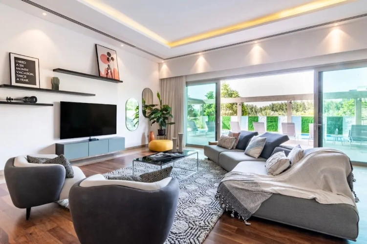 4 Bedrooms Luxury Penthouse room