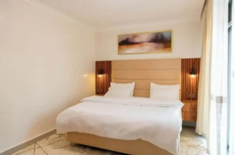 Tranquil Point Residence