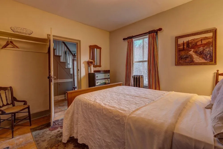 Rowell's Inn