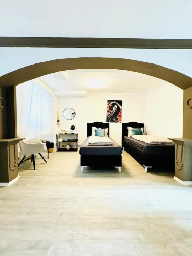 Comfortable 2BR Apt for 7 Guests