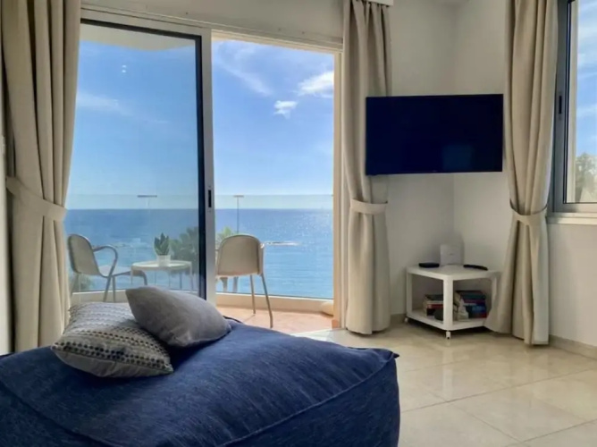 Helena Beach Apartment