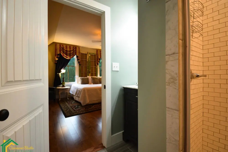 Clermont Bluffs B&B