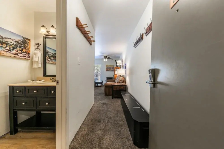 212 Bldg B 1 Bedroom Condo