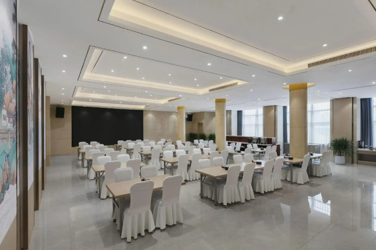 Longxiang Hotel
