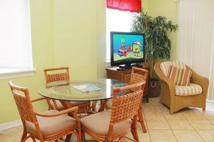 2 Bedrooms Cottage