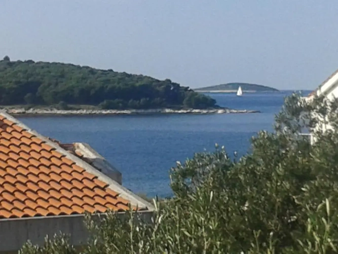 2 Bedrooms Apartment with sea view