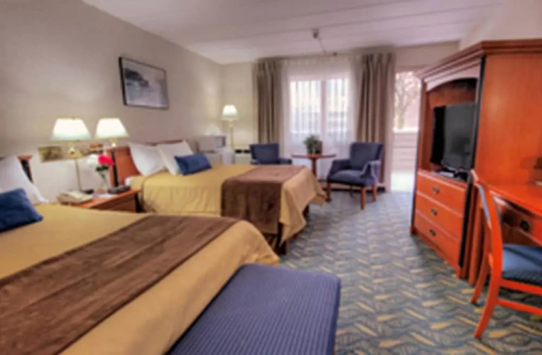 Travelodge At The Falls