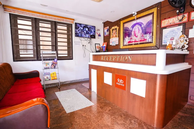 Sai Enclave Ac Rooms