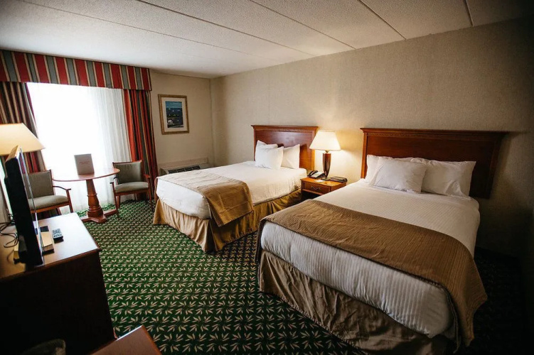 Ramada Mystic