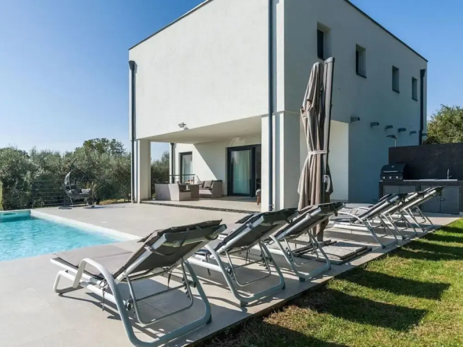 Villa Aurora III