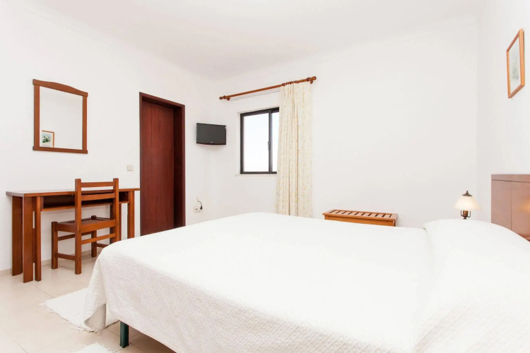 Don Tenorio Aparthotel