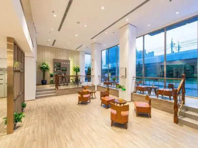 HanTing Hotel (Dalian Development Zone Subway Station)