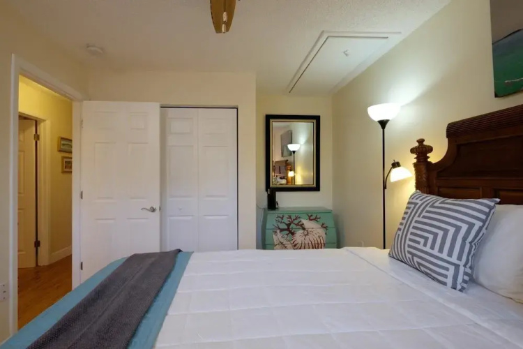 1 Step Closer 2 Bedroom Villa by RedAwning