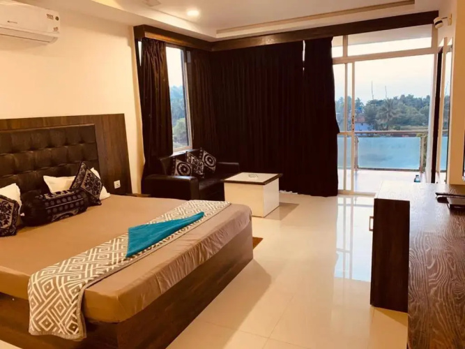 Regulus Resort
