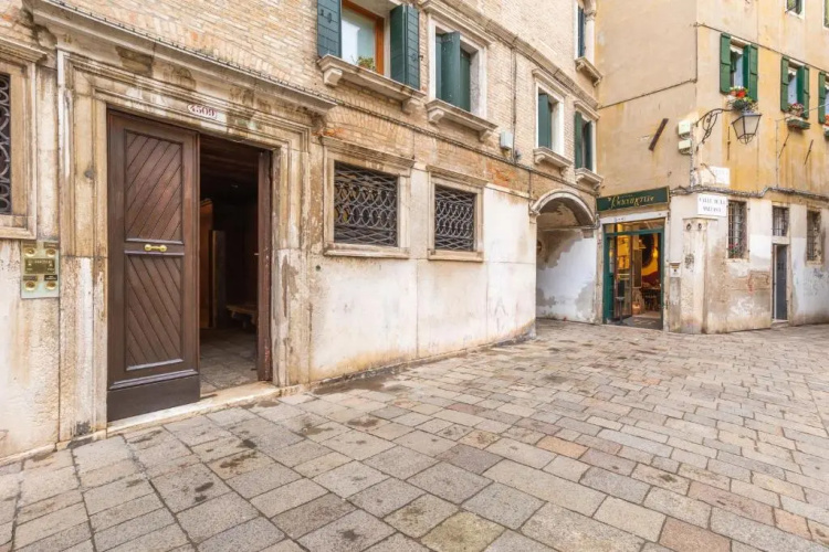 Ca' del Pozzo Loft Apartment