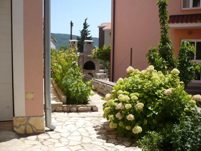 2 Bedrooms Apartment with balcony