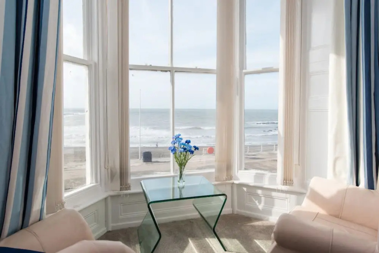 47 Marine Apartment