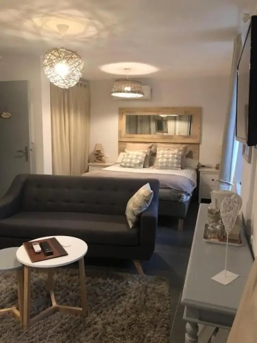 Comfort room with garden view
