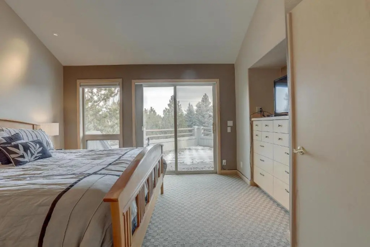 3 Mulligan-On Golf Crse-4BR/3BA