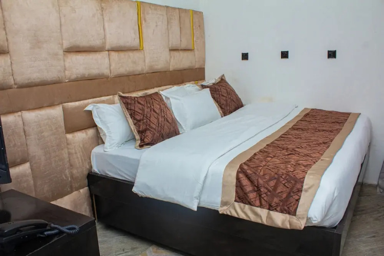 The Blevick Suites And Apartments
