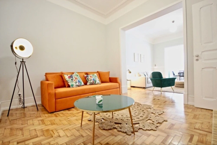3 Bedrooms Apartment