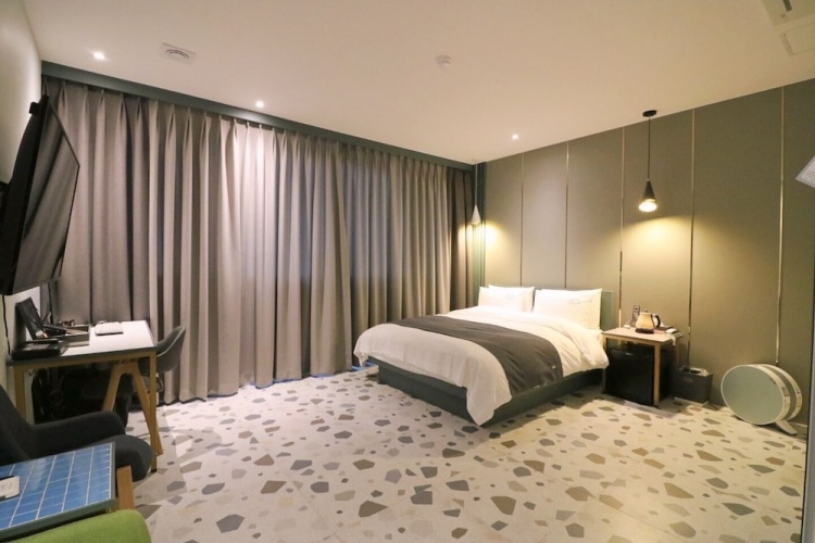 Stay-inn Hotel