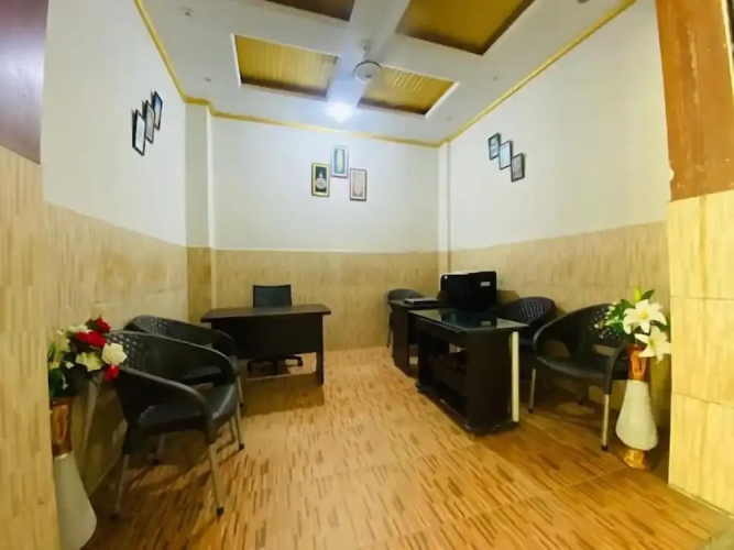 Serene Elegance Hotel