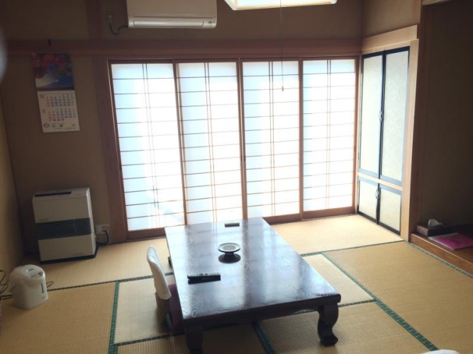 Standard Triple room