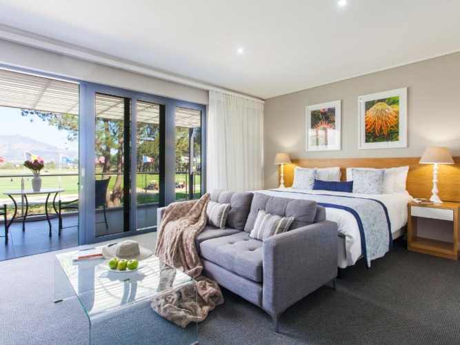 1 Bedroom Suite